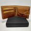 Pánská kožená peněženka s monogramem, textem nebo fotkou | Tillberg | Dárková krabička