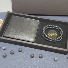 Stylový pánský set s peněženkou z pravé kůže a dvěma náramky s přírodními minerály (setPN-SLIMBLK4)
