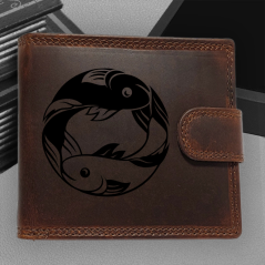 Personalizovaná kožená peněženka s tvým jménem nebo monogramem a motivem znamení zvěrokruhu | Ryby-(21. 2. – 20. 3.)