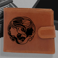 Personalizovaná kožená peněženka s tvým jménem nebo monogramem a motivem znamení zvěrokruhu | Blíženci-(22. 5. – 21. 6.)